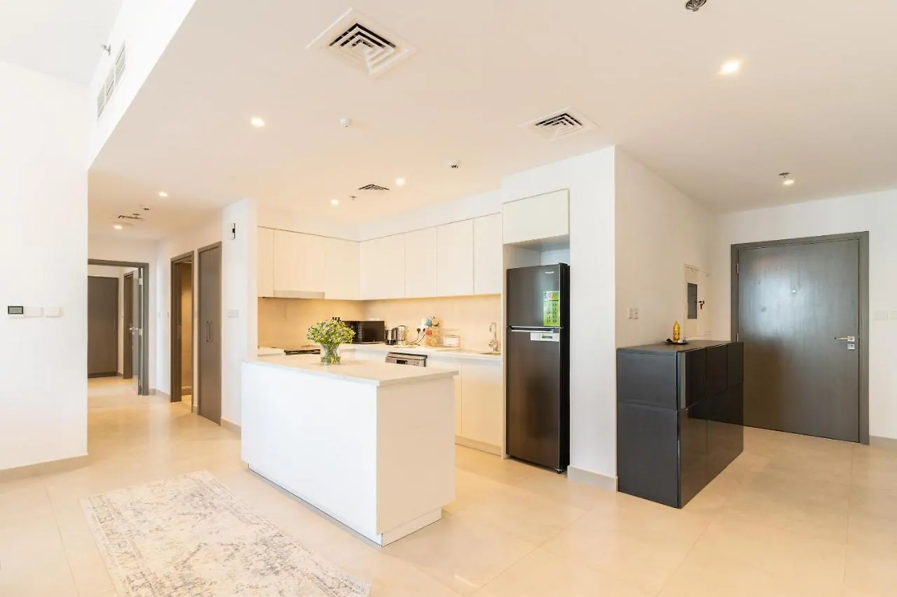 Spacious 2 Bedroom On High Floor In Creek Horizon - Allsopp&Allsopp ドバイ
