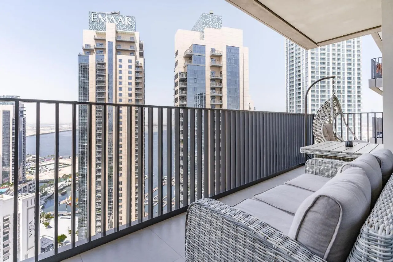 Spacious 2 Bedroom On High Floor In Creek Horizon - Allsopp&Allsopp ドバイ アラブ首長国連邦